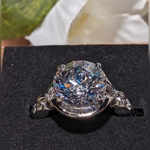 925 Sterling Ring. Size 7